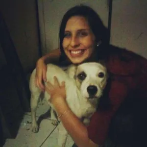 Cachorro raça SRD idade 7 a 11 meses nome Nina