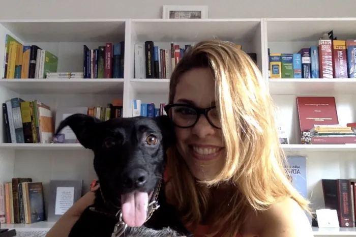Cachorro ra a SRD idade 7 a 11 meses nome Alex