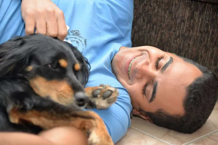 Cachorro ra a SRD idade 5 anos nome BILLY