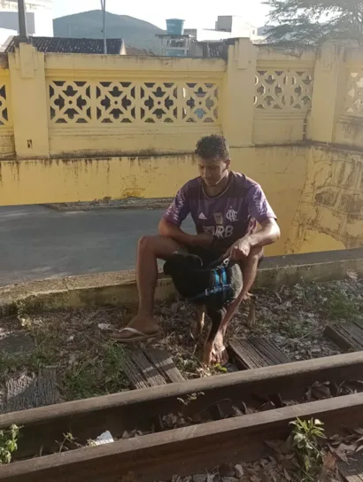 Cachorro raça Pit-Bull idade 2 a 6 meses nome Cauê Araújo Almeida
