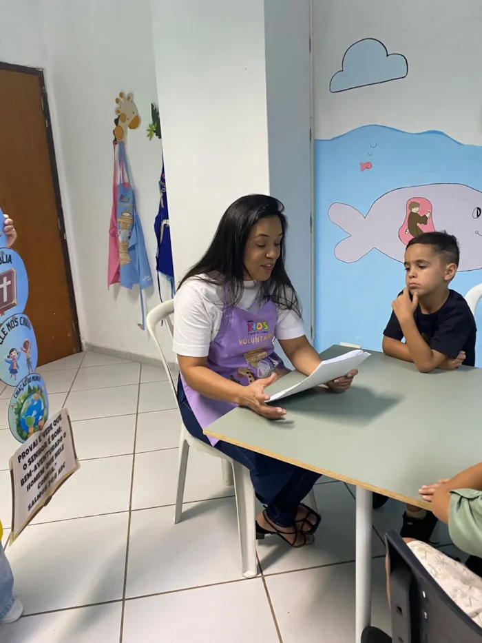 Gato raça SRD-ViraLata idade 2 a 6 meses nome 2 gatas  e 1 gato 