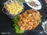 Cachorro raça SRD-ViraLata idade 2 anos nome Max