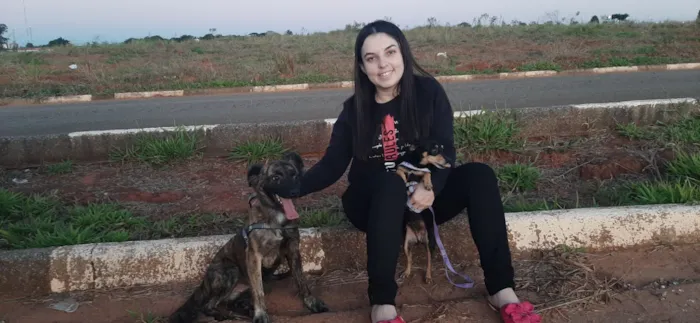 Cachorro raça SRD-ViraLata idade 5 anos nome Marcos Roberto de Proença