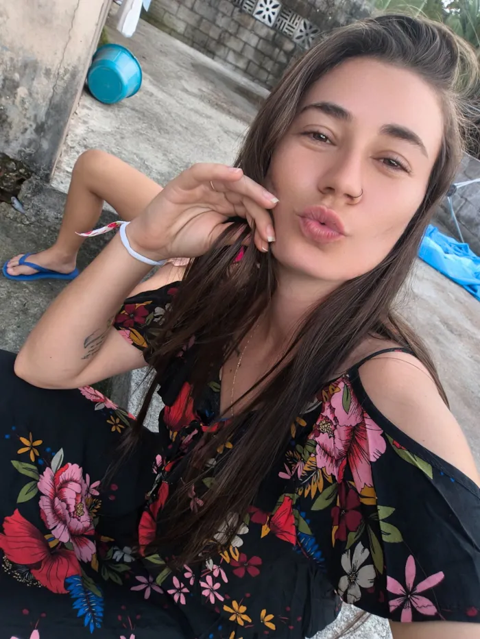 Cachorro raça SRD-ViraLata idade 3 anos nome melissa 