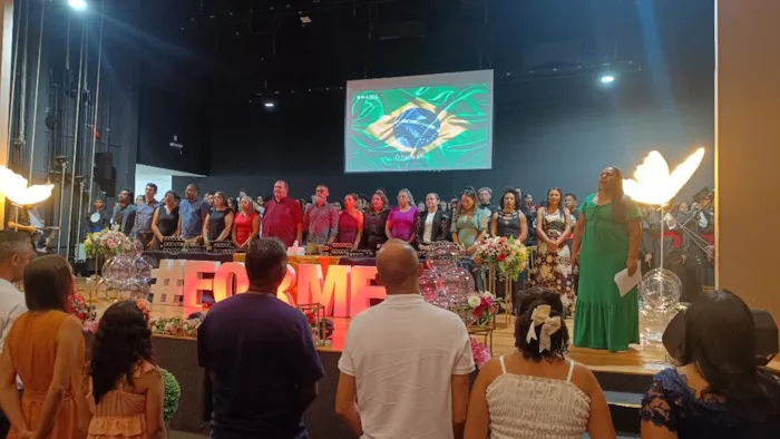Cachorro raça SRD-ViraLata idade 4 anos nome pitucha ( branca)