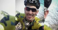 Ciclista salva gatinho em sua camisa