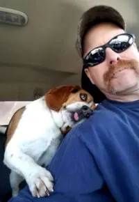 Cachorrinho Resgatado e Reage com Amor