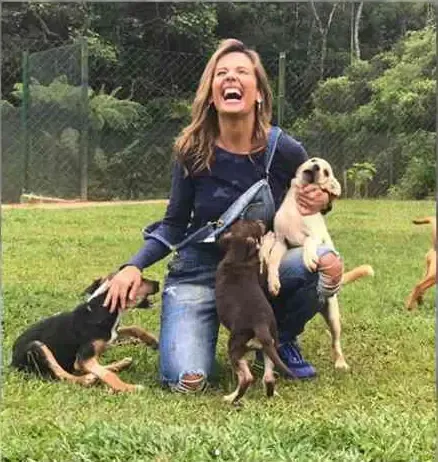 Luisa Mell é ameaçada de morte após resgate histórico de 1.700 animais.