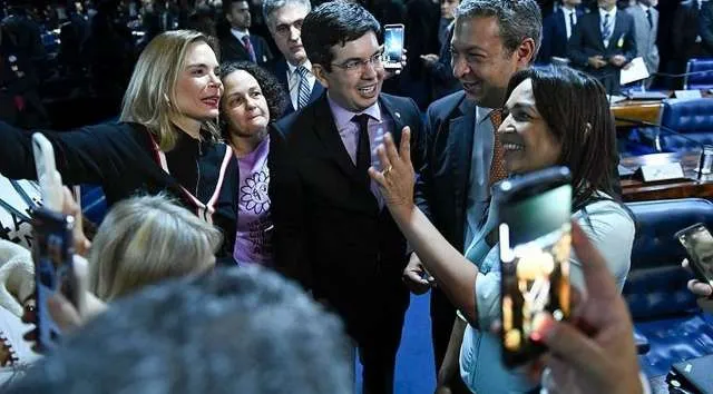 Animal não é objeto: Senado aprova projeto que trata bichos como seres com sentimentos