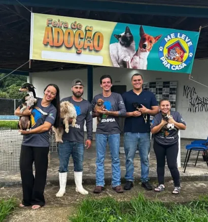 Encontre Seu Melhor Amigo: Feira de Adoção