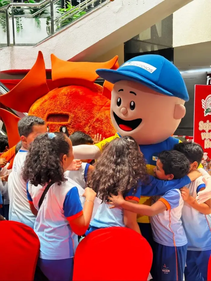 Campanha Papai Noel dos Correios em Alagoas busca doações para 6 mil crianças. Participe e realize sonhos neste Natal!