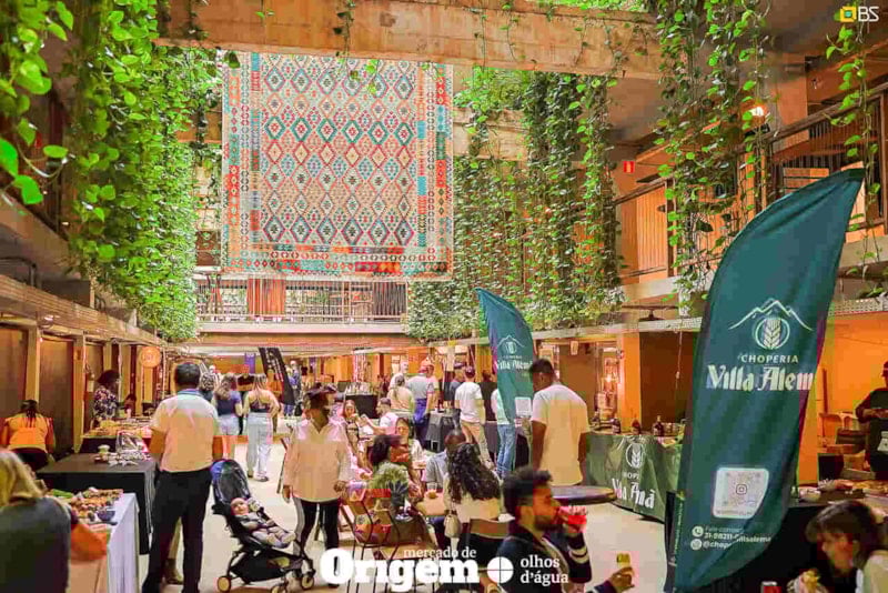 Feira de Adoção Pet no Mercado de Origem Olhos D’Água