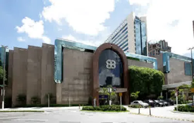 Feira de adoção no MorumbiShopping em São Paulo
