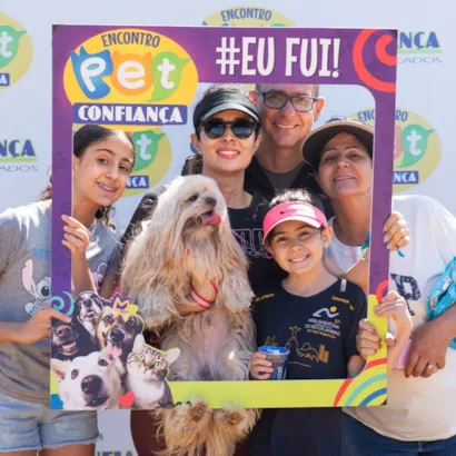 Encontro PET: feira de adocao com caes em Bauru