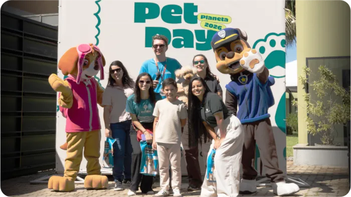 Pet Day gratuito em Sorocaba acontece em 24 de outubro, das 8h às 13h, com cães, gatos, serviços, lazer e adoção responsável.