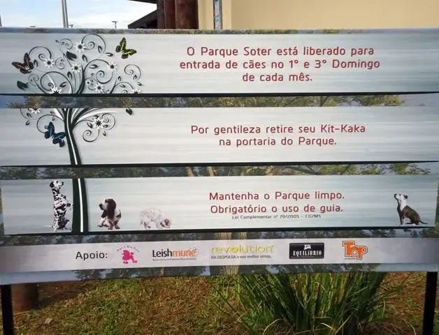“Parque Sóter de Portas Abertas Para os Cães”
